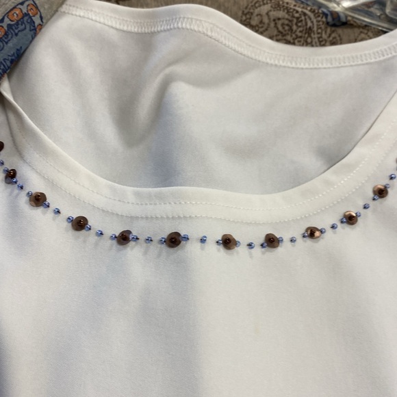 Alfred Dunner shear blouse with attached tank top - Picture 4 of 5